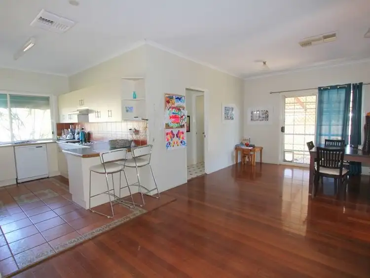 Seventh view of Homely house listing, 4 Stolz Place, Emerald QLD 4720