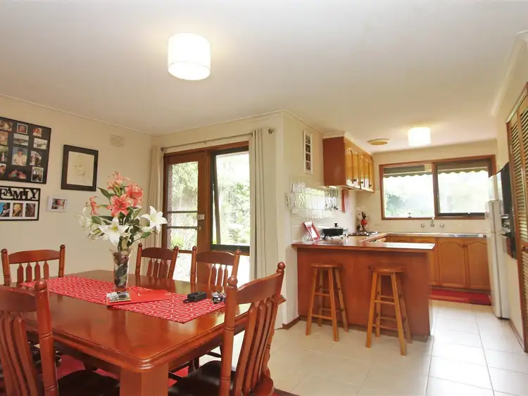 Fifth view of Homely house listing, 17 Samantha Court, Frankston VIC 3199