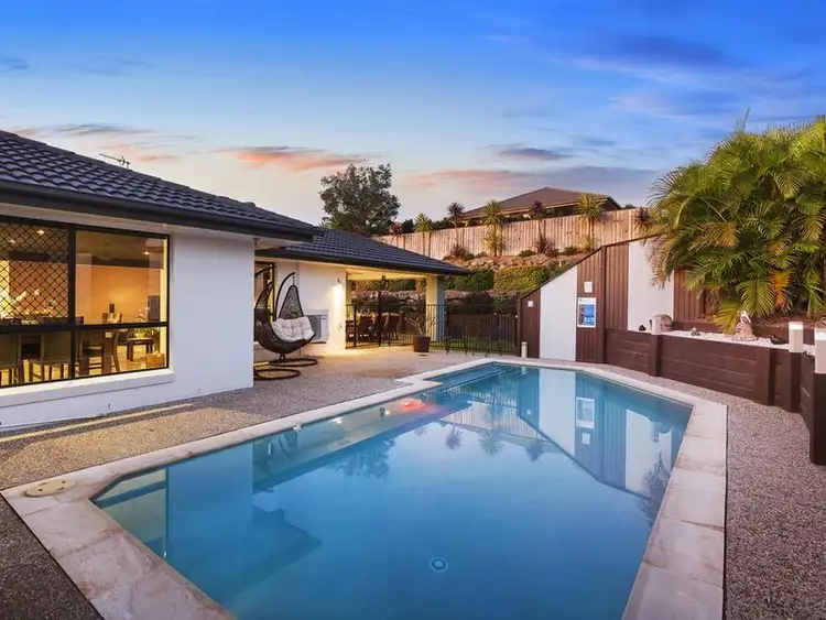 10 Faraday Crescent, Pacific Pines QLD 4211