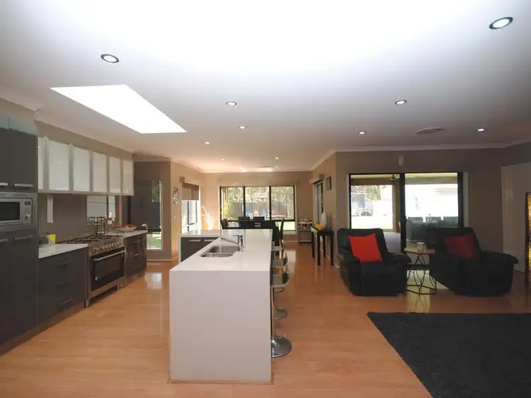 Second view of Homely house listing, 4 Thom Street, Alexandra VIC 3714