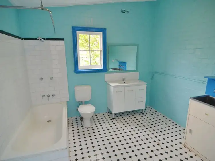 Third view of Homely semi-detached listing, 1E Inch Street, Lithgow NSW 2790