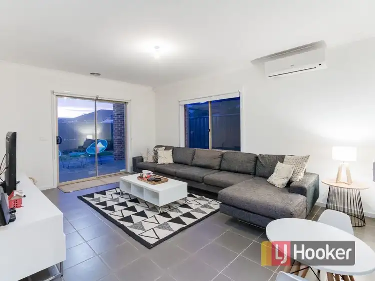 Third view of Homely house listing, 3 Cerbera Bend, Cranbourne North VIC 3977
