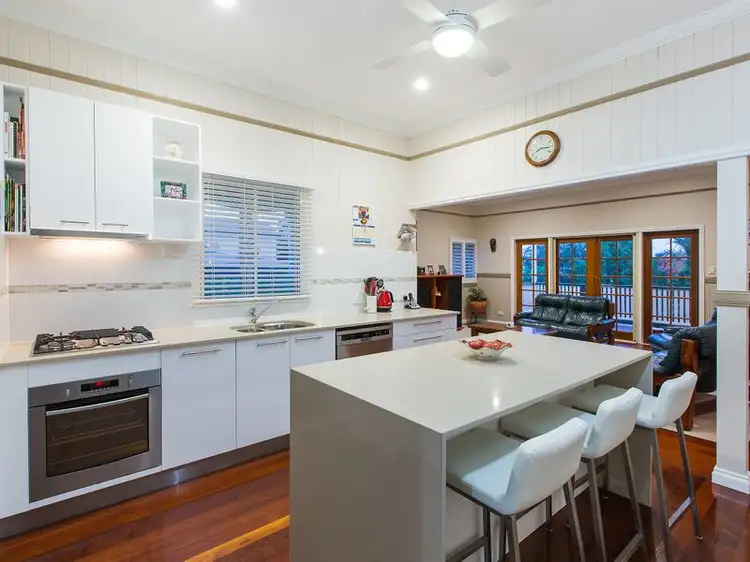 Second view of Homely house listing, 21 Carlton Terrace, Wynnum QLD 4178