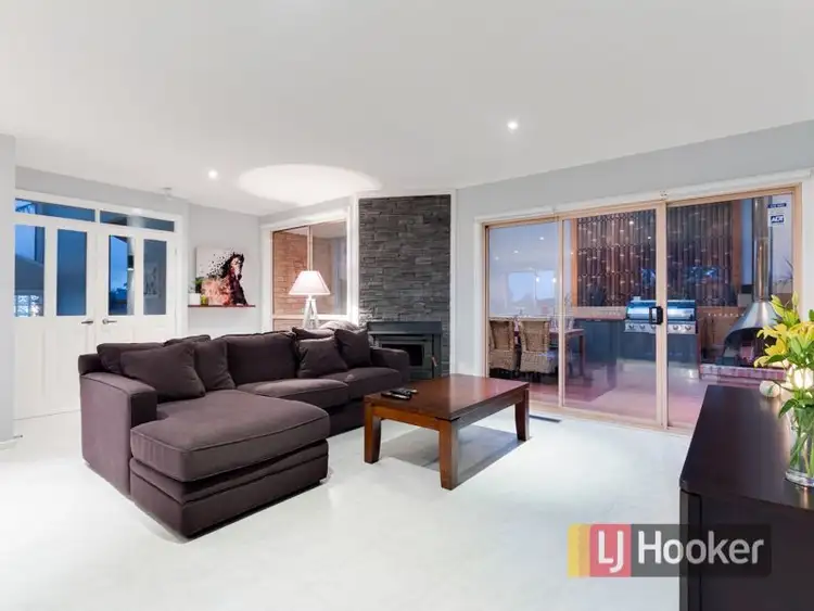 Sixth view of Homely house listing, 4 Pinto Close, Endeavour Hills VIC 3802