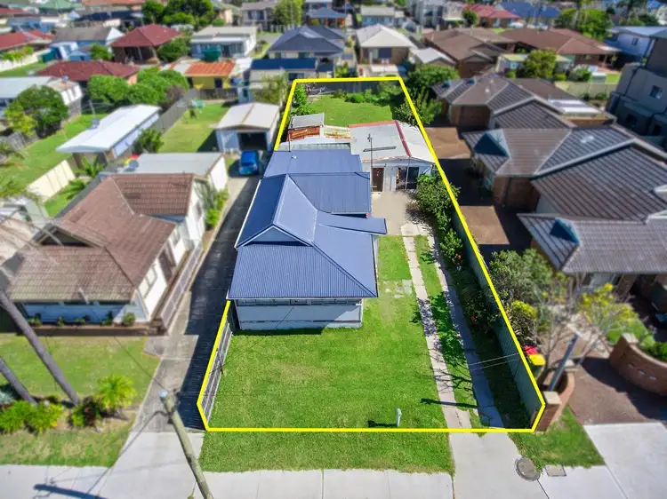27 Bay Road, The Entrance NSW 2261