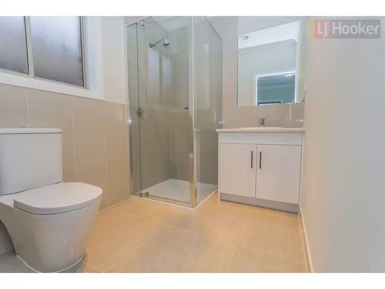 Fifth view of Homely house listing, 39 Evergreen Crescent, Craigieburn VIC 3064