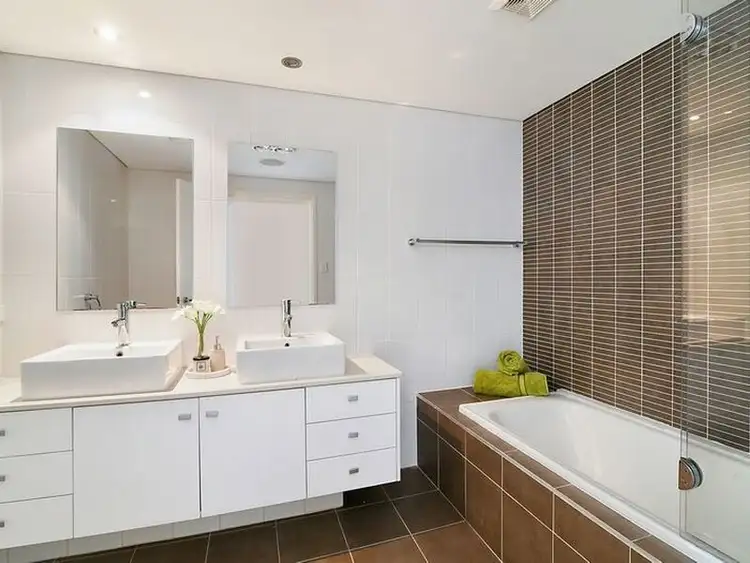 Sixth view of Homely unit listing, 4/107-109 Ocean Parade, Blue Bay NSW 2261
