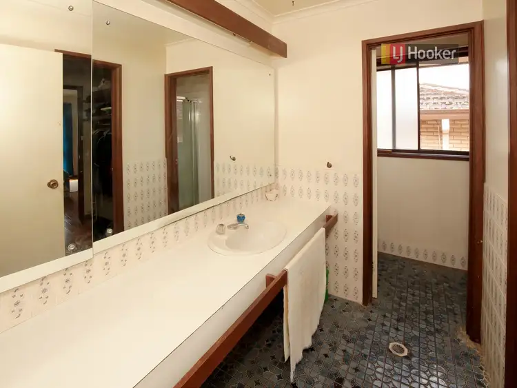 Sixth view of Homely house listing, 1 Malaya Drive, Tolland NSW 2650