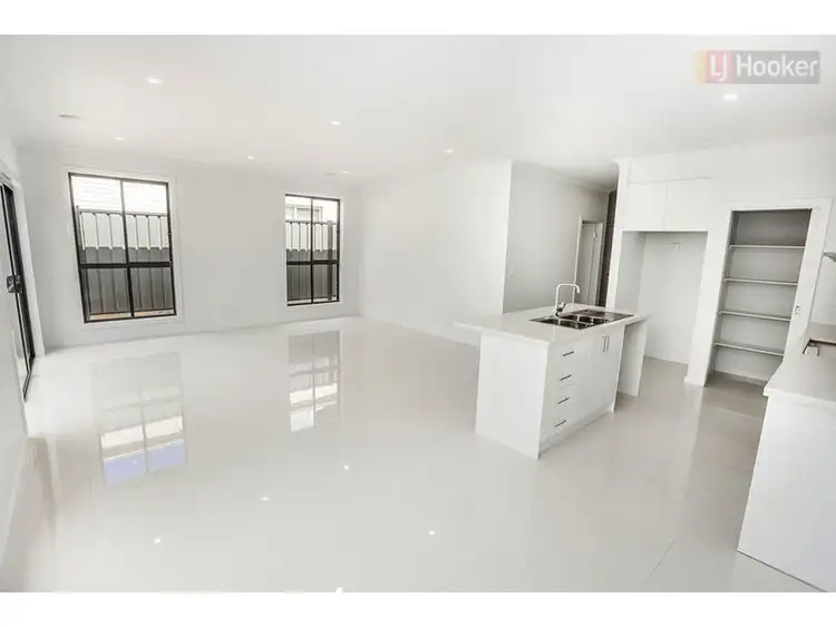 Second view of Homely house listing, 23 Viewmont Avenue, Craigieburn VIC 3064