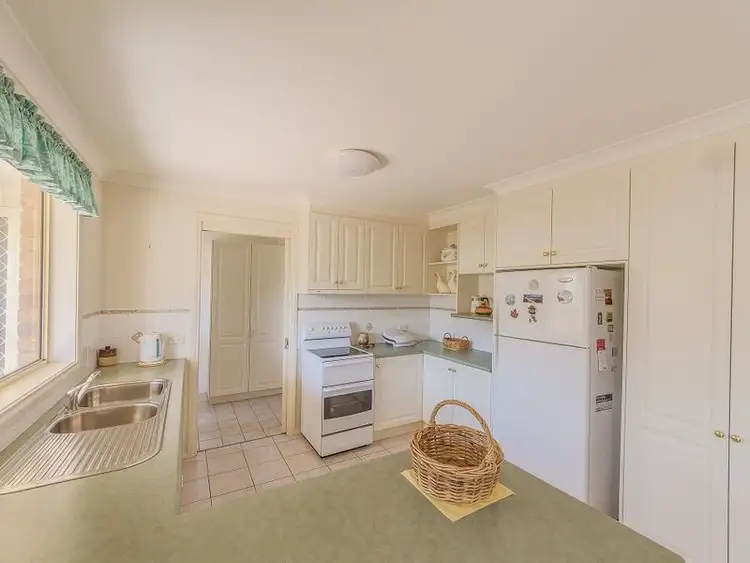 Fifth view of Homely unit listing, 3/13 Casuarina Close, Cowra NSW 2794