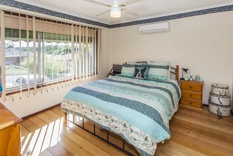 Second view of Homely house listing, 10 Winifred Road, Mooroolbark VIC 3138