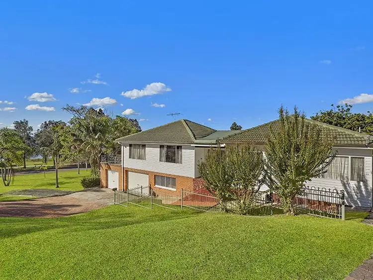 Second view of Homely house listing, 72 Lucinda Avenue, Killarney Vale NSW 2261