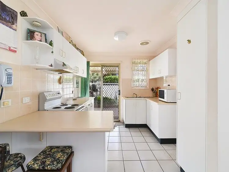 Fourth view of Homely villa listing, 1/19 Caves Beach Road, Caves Beach NSW 2281