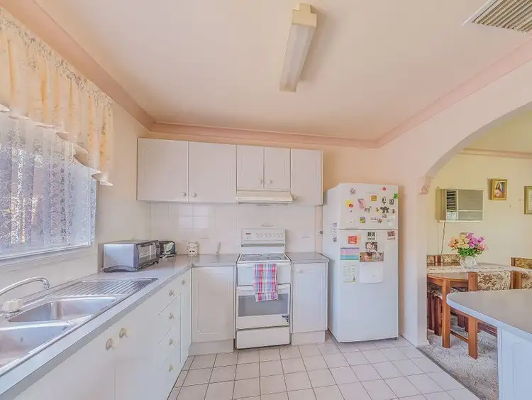 Third view of Homely unit listing, 1/16 Echuca Place, Cowra NSW 2794