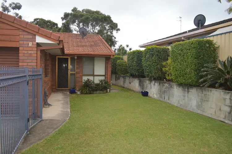Seventh view of Homely semi-detached listing, 1/3 Dalton Street, Southport QLD 4215