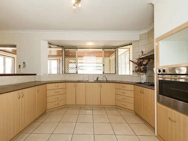 Second view of Homely house listing, 7 Buttercup Crescent, High Wycombe WA 6057