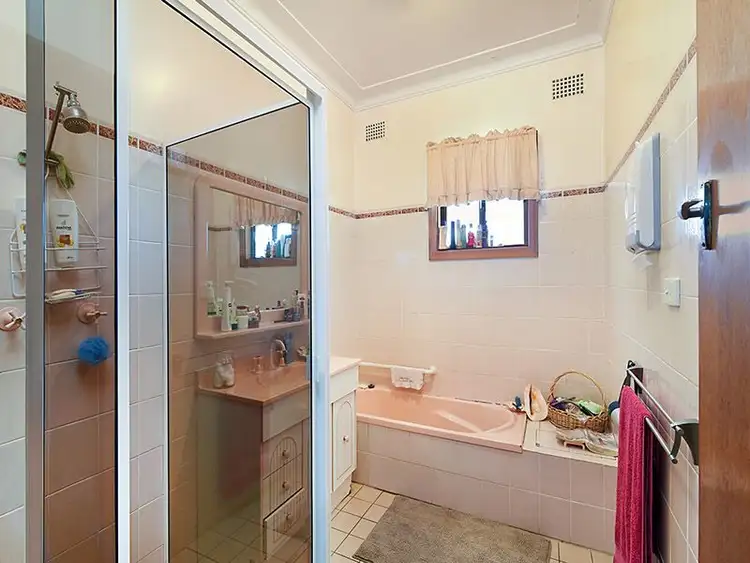 Sixth view of Homely house listing, 19 Macquarie Drive, Belmont NSW 2280