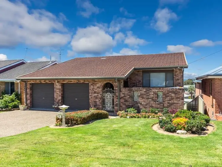 15 Joseph Street, Batehaven NSW 2536