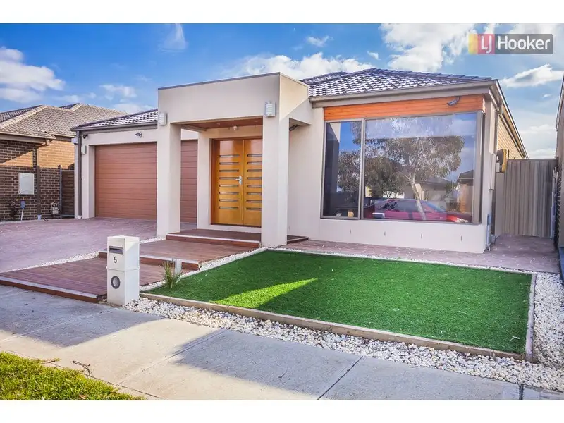 Main view of Homely house listing, 5 Biltmore Crescent, Roxburgh Park VIC 3064
