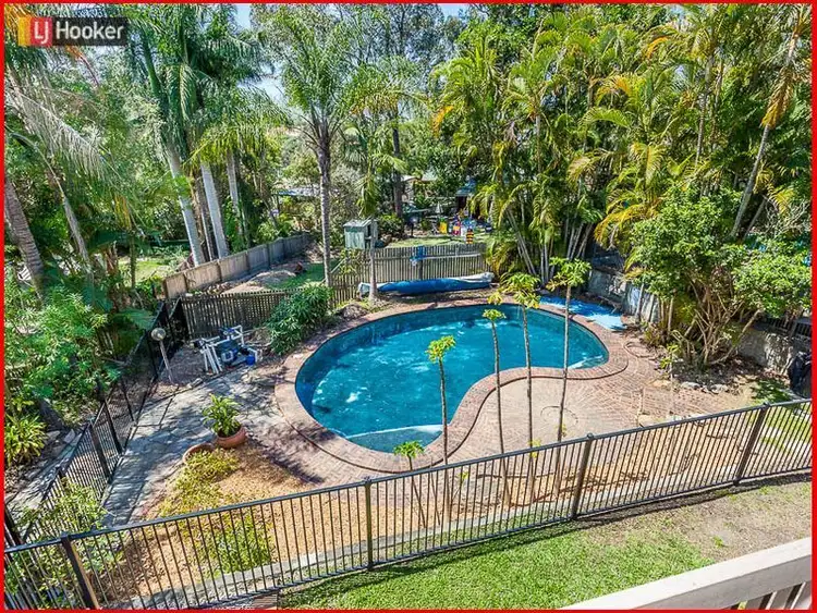 4 Bowers Road North, Everton Hills QLD 4053