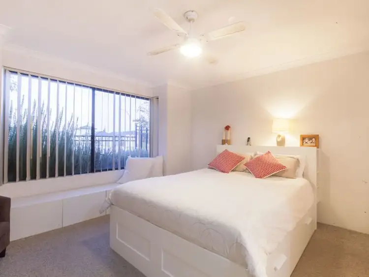 Fifth view of Homely house listing, 10 Oatlands Vista, Wellard WA 6170