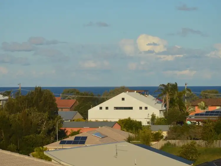 9 Burns Crescent, Corindi Beach NSW 2456