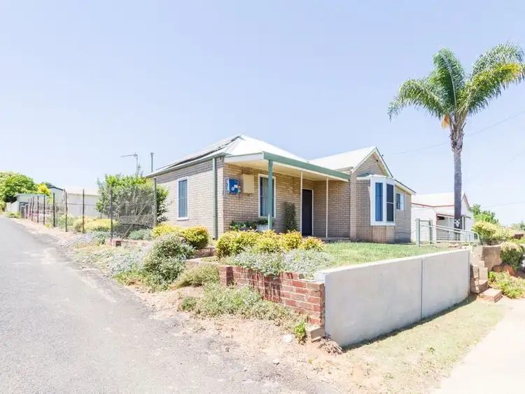 19 Redfern Street, Cowra NSW 2794