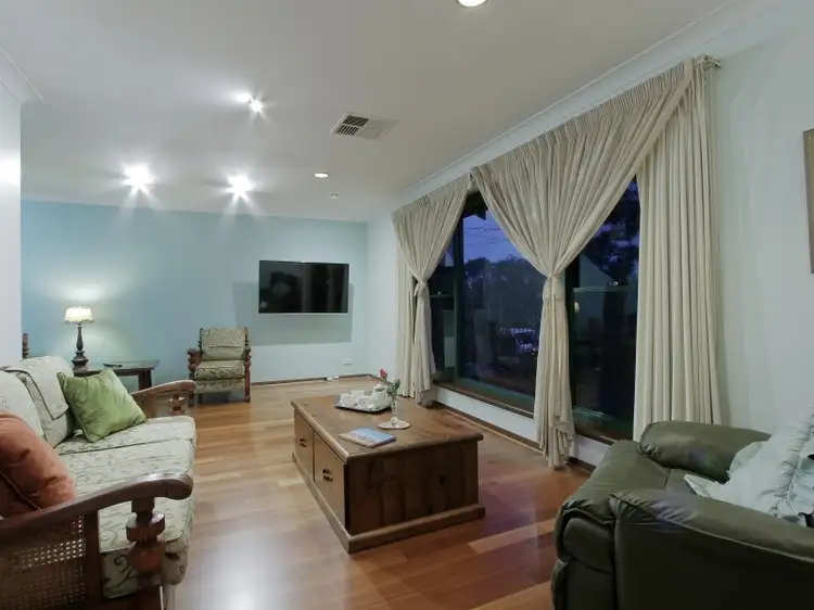 Second view of Homely house listing, 31 Hogarth Way, Bateman WA 6150