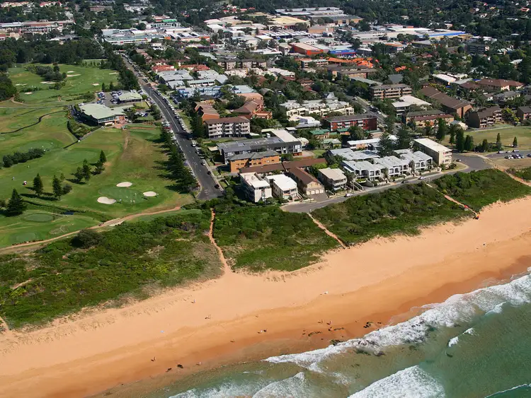 Sixth view of Homely apartment listing, 3/20-22 Golf Avenue, Mona Vale NSW 2103