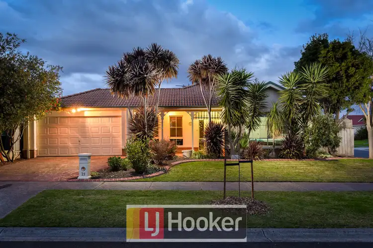 21 Hadley Circuit, Narre Warren South VIC 3805