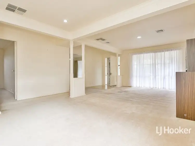 Second view of Homely house listing, 5 Ann Place, Seabrook VIC 3028