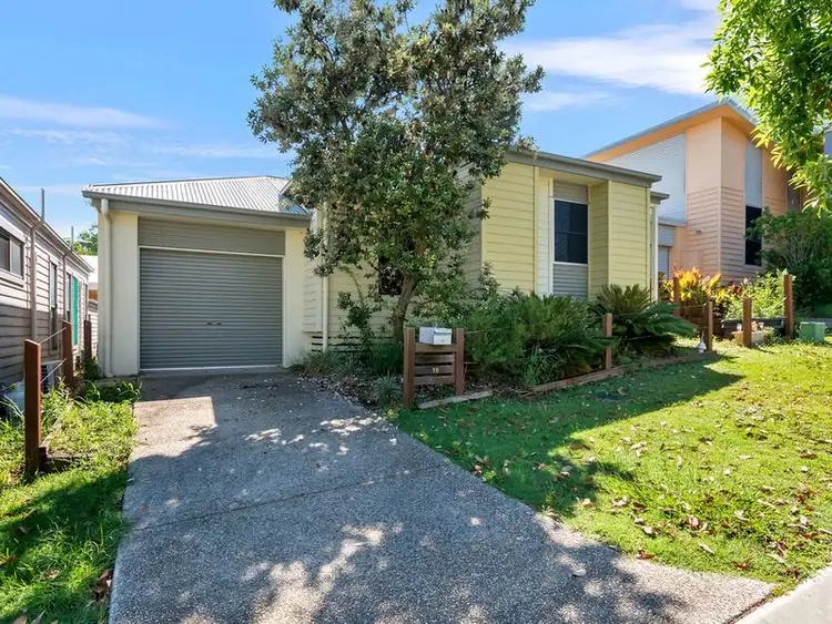 19 Elmwood Circuit, Springfield Lakes QLD 4300