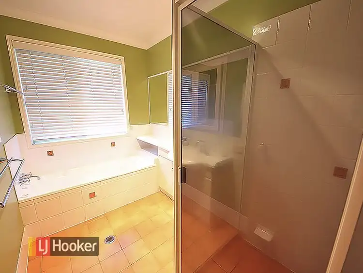 Seventh view of Homely house listing, 2 Gowan Court, Kallangur QLD 4503