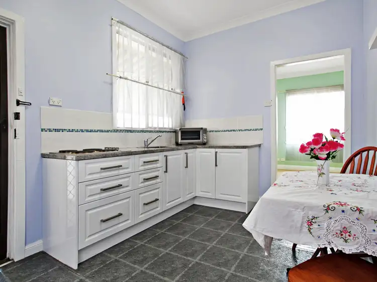25 Platt Street, Waratah NSW 2298