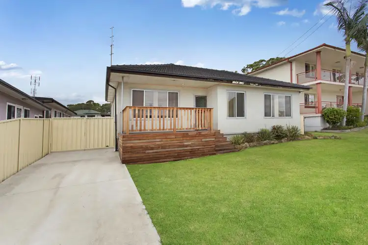 240 Princes Highway, Albion Park Rail NSW 2527