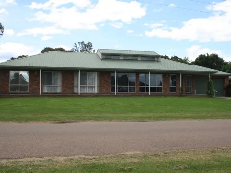 28 Counihan Street, Wy Yung VIC 3875