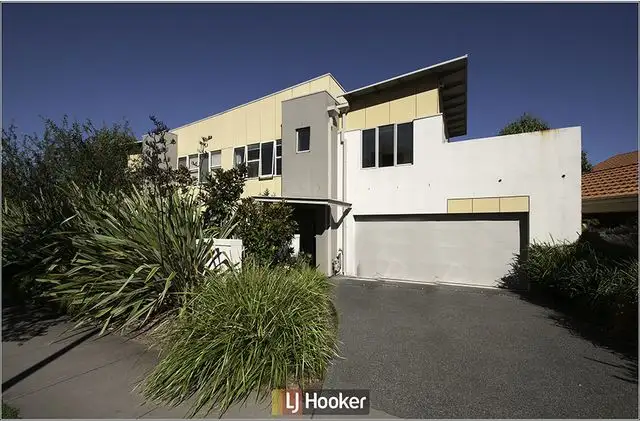 2/17 Wise Street, Braddon ACT 2612