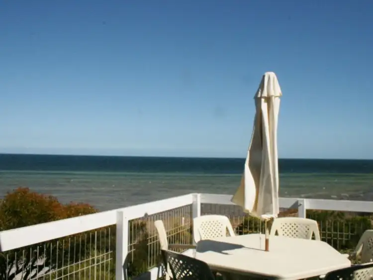 58 Esplanade, Port Vincent SA 5581