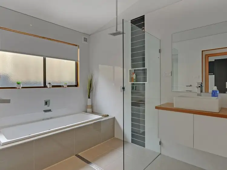 Fifth view of Homely house listing, 48 Jacaranda Drive, Margate TAS 7054