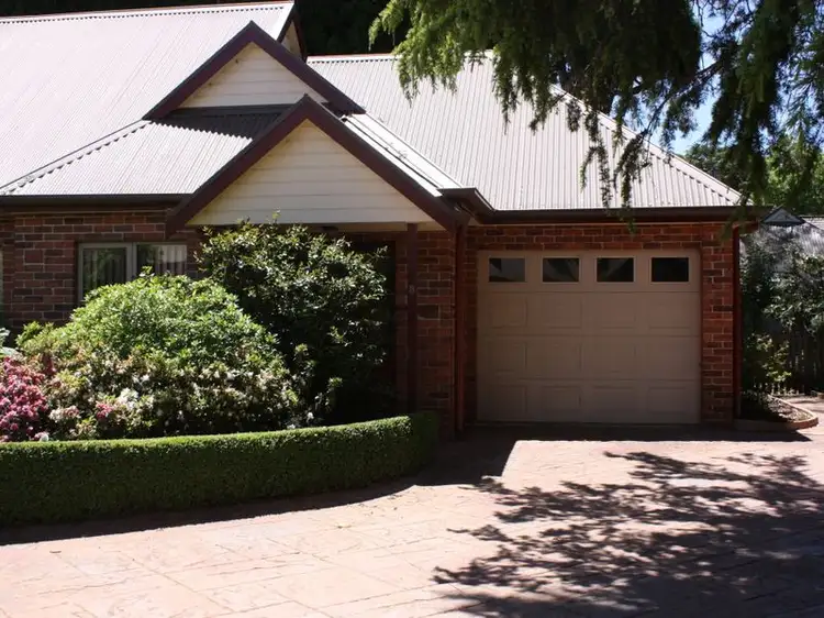 3/4 Short Street