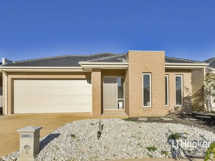 12 Seafarer Way, Sanctuary Lakes VIC 3030