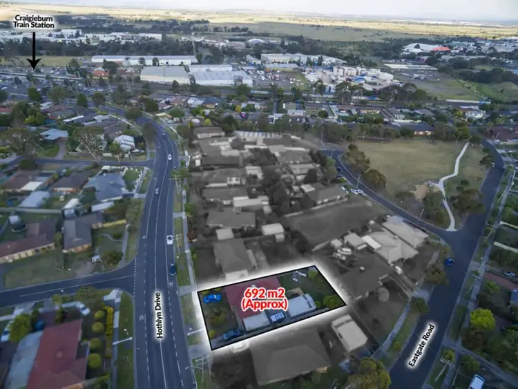 Second view of Homely house listing, 21 Hothlyn Drive, Craigieburn VIC 3064
