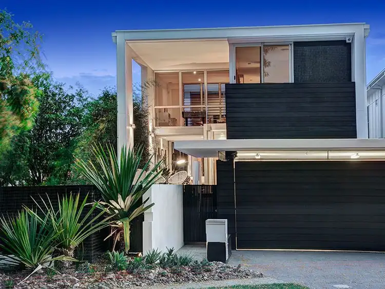 Fifth view of Homely house listing, 124 Brisbane Corso, Fairfield QLD 4103