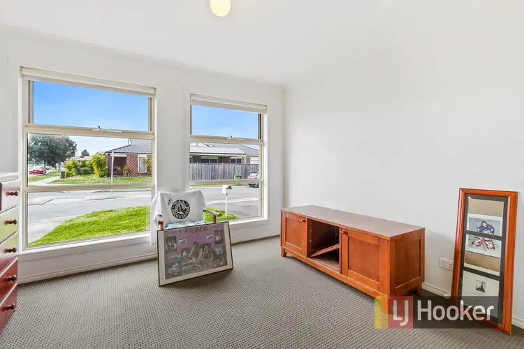 Fifth view of Homely townhouse listing, 2 Belvedere Drive, Pakenham VIC 3810