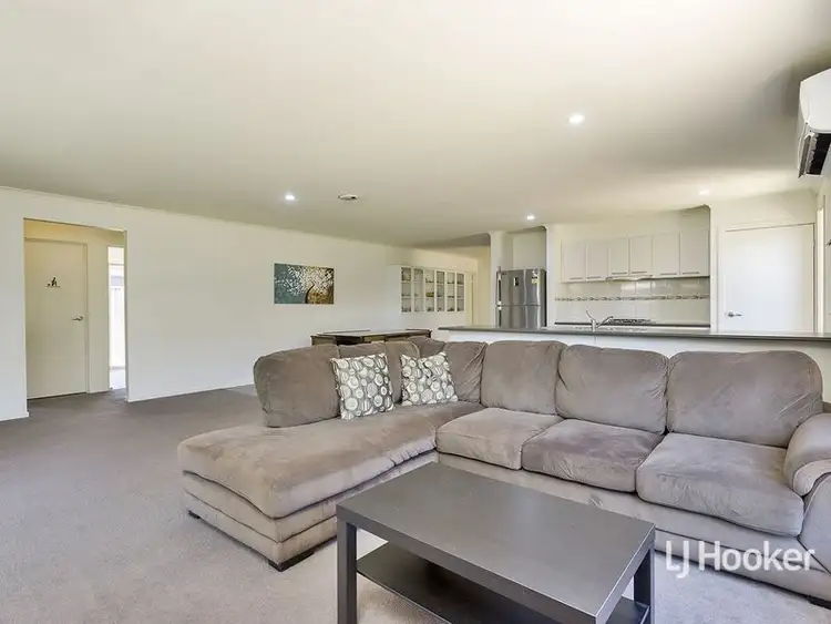 Fifth view of Homely house listing, 17 Hydrangea Drive, Point Cook VIC 3030