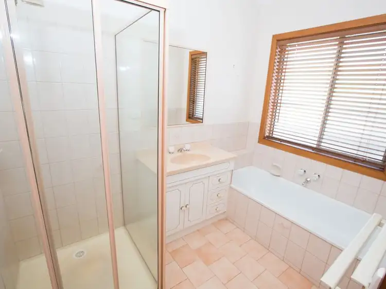 Fifth view of Homely townhouse listing, 2/10 Ledger Court, Benalla VIC 3672