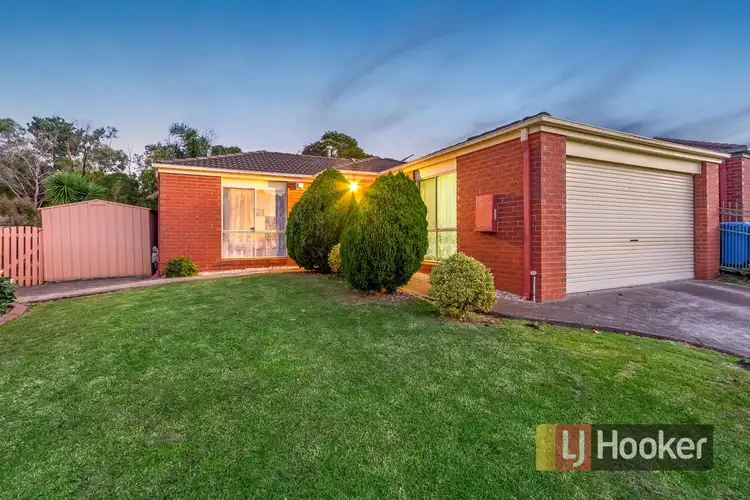18 Redwood Avenue, Hampton Park VIC 3976