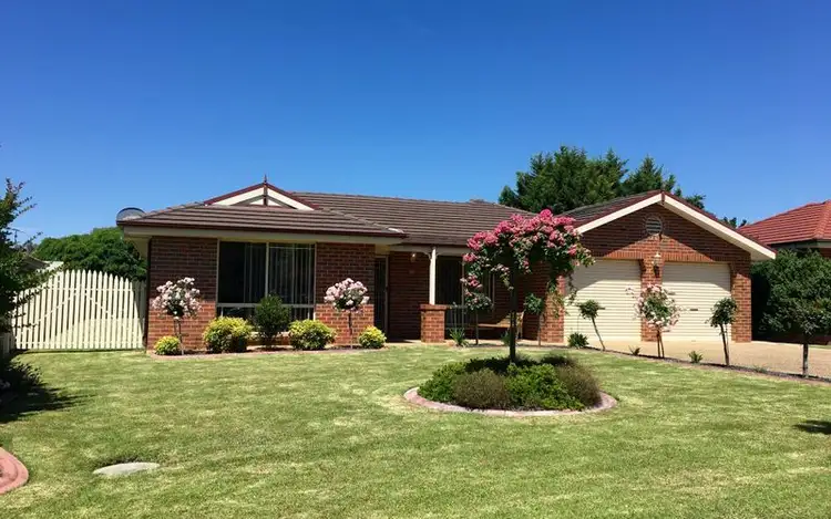 15 The Avenue, Thurgoona NSW 2640