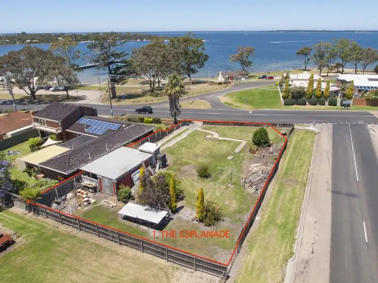 1 The Esplanade, Paynesville VIC 3880