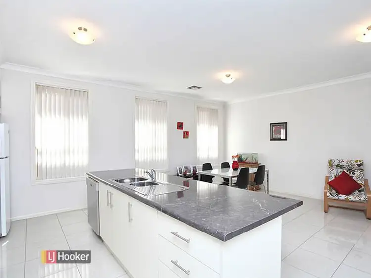 Fifth view of Homely house listing, 32 Hindmarsh Circuit, Mawson Lakes SA 5095